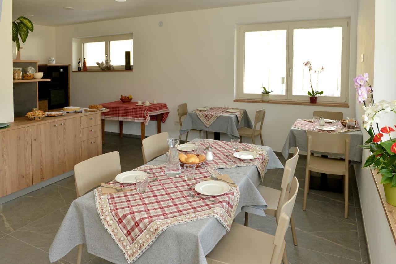 Bed And Breakfast Navis Nave San Rocco 外观 照片